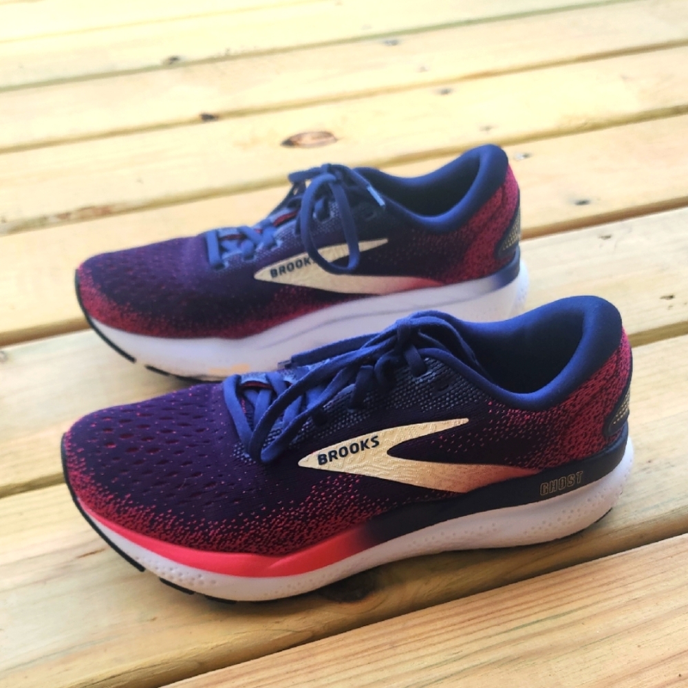 Brooks Women’s 7.5 Ghost 16 Running Shoes